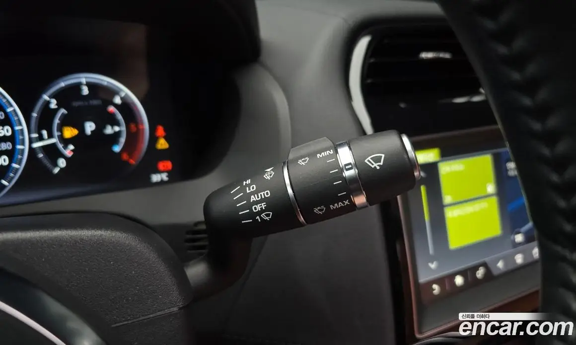 Jaguar XE 2019 2.0 автомат (гидро), фото 17 Jaguar XE 2019 2.0 автомат (гидро), фото 17