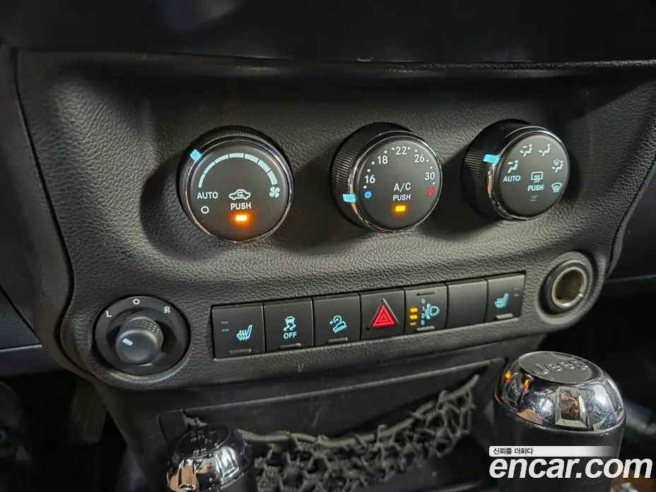 Jeep Wrangler 2011 3.8 автомат (гидро), фото 17 Jeep Wrangler 2011 3.8 автомат (гидро), фото 17
