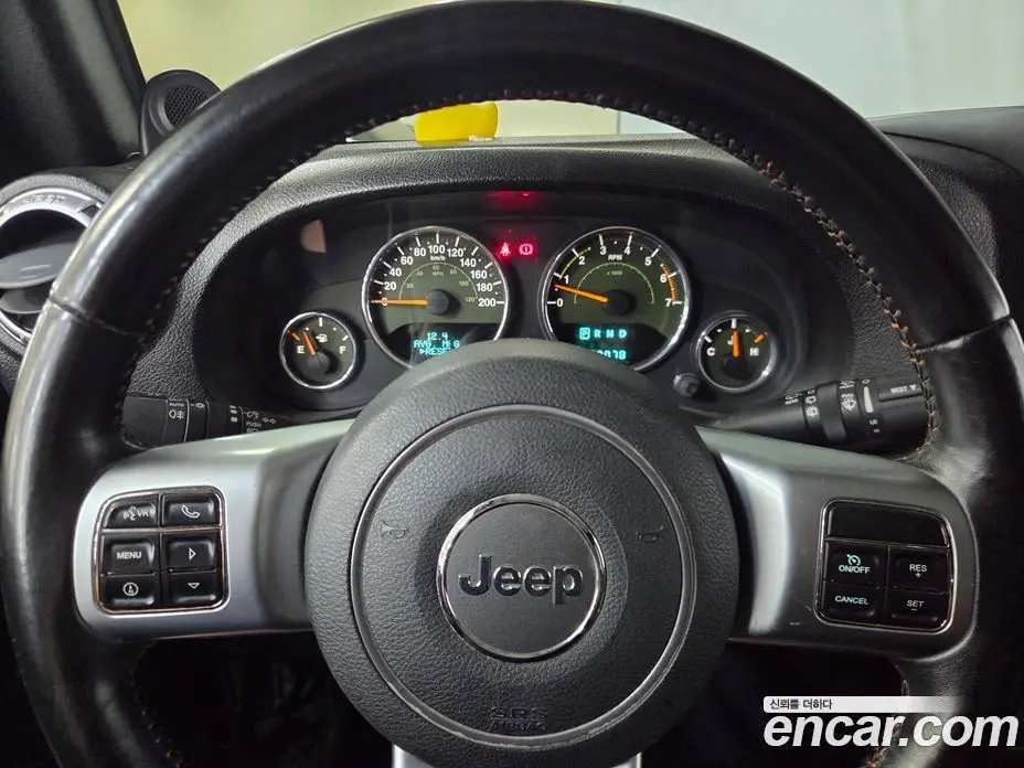 Jeep Wrangler 2011 3.8 автомат (гидро), фото 18 Jeep Wrangler 2011 3.8 автомат (гидро), фото 18