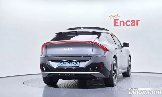 Kia EV6 2023 автомат (гидро), миниатюра 4 Kia EV6 2023 автомат (гидро), миниатюра 4