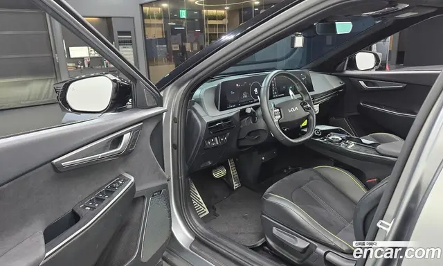 Kia EV6 2023 автомат (гидро), миниатюра 10 Kia EV6 2023 автомат (гидро), миниатюра 10