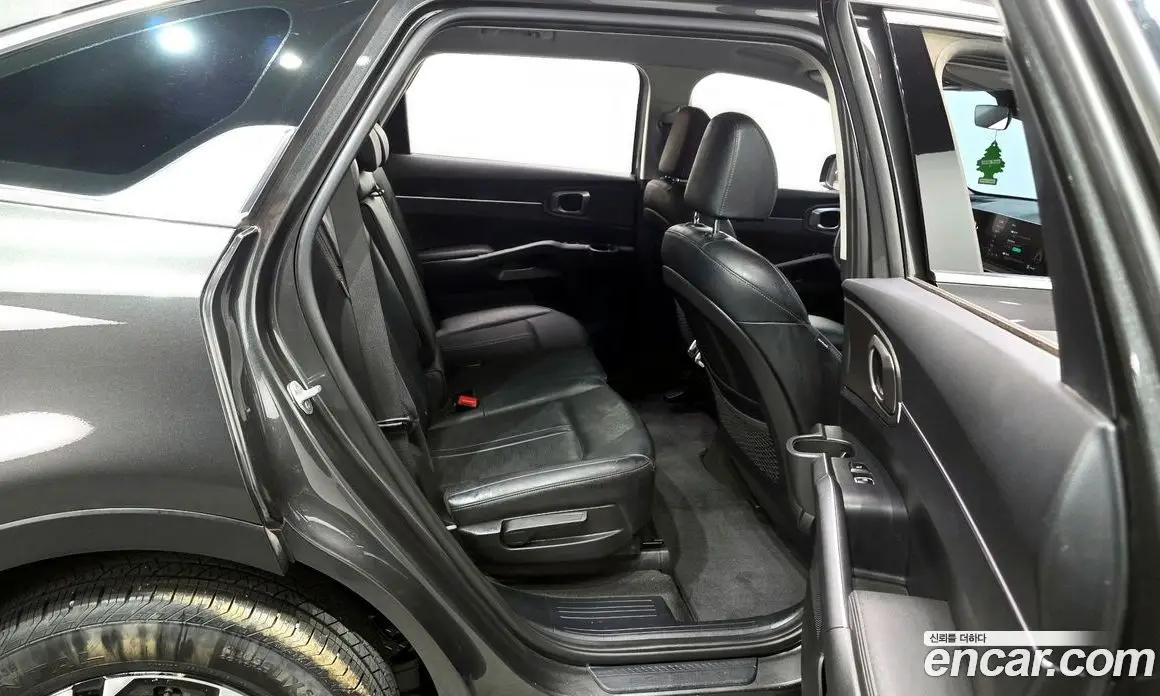 Kia Sorento 2023 2.2 автомат (гидро), фото 12 Kia Sorento 2023 2.2 автомат (гидро), фото 12