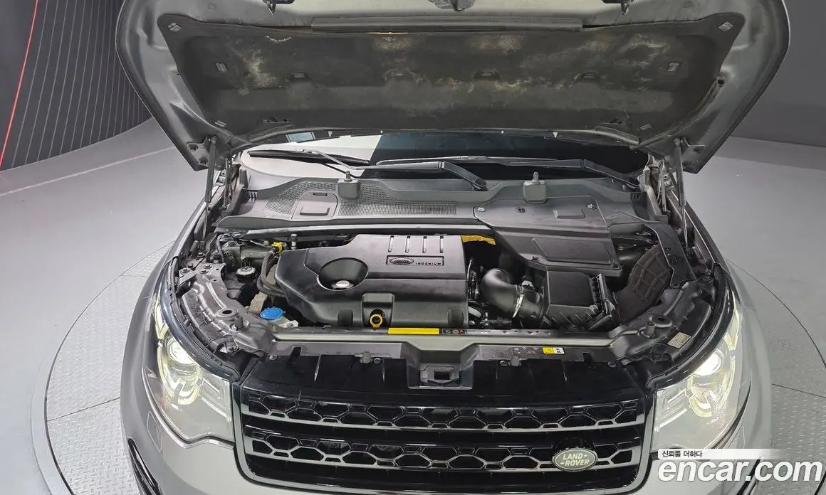 Land Rover Discovery Sport 2017 2.0 автомат (гидро), фото 6