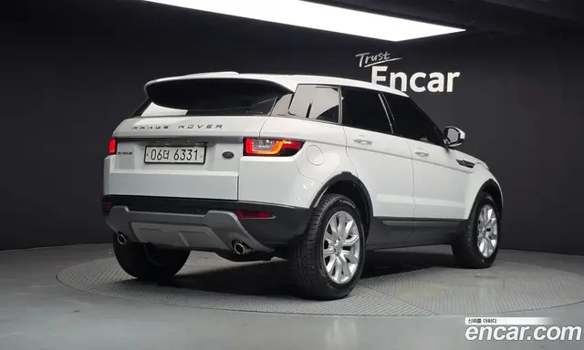 Land Rover Range Rover Evoque 2018 2.0 автомат (гидро), миниатюра 2 Land Rover Range Rover Evoque 2018 2.0 автомат (гидро), миниатюра 2