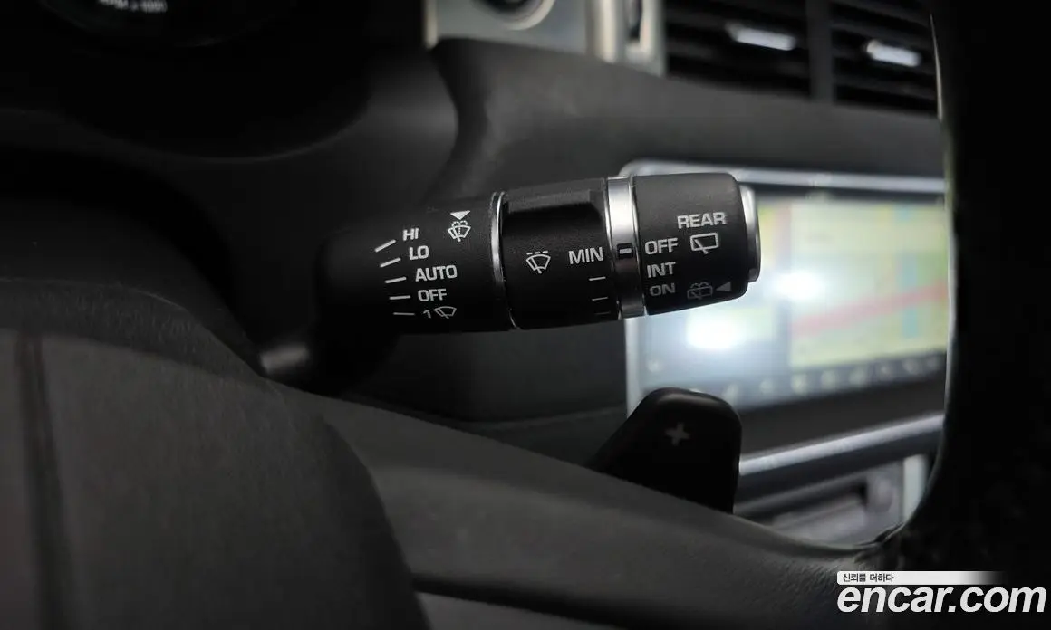 Land Rover Range Rover Evoque 2018 2.0 автомат (гидро), фото 17 Land Rover Range Rover Evoque 2018 2.0 автомат (гидро), фото 17