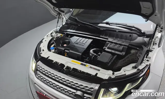 Land Rover Range Rover Evoque 2018 2.0 автомат (гидро), миниатюра 6 Land Rover Range Rover Evoque 2018 2.0 автомат (гидро), миниатюра 6