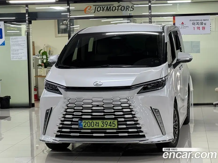 Lexus LM 2025 2.4 автомат (гидро), фото 1 Lexus LM 2025 2.4 автомат (гидро), фото 1
