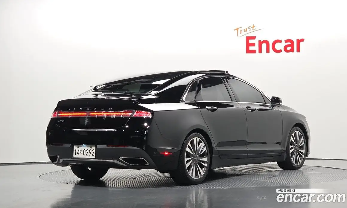 Lincoln MKZ 2016 2.0 автомат (гидро), фото 2 Lincoln MKZ 2016 2.0 автомат (гидро), фото 2