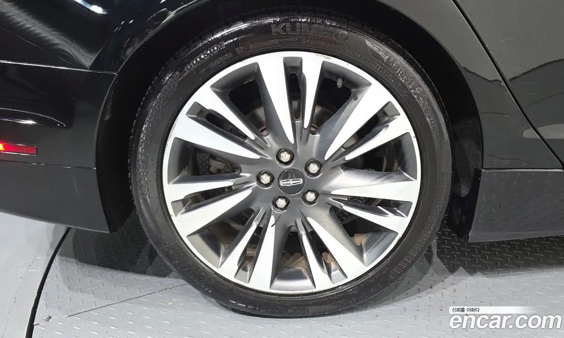 Lincoln MKZ 2016 2.0 автомат (гидро), фото 5 Lincoln MKZ 2016 2.0 автомат (гидро), фото 5
