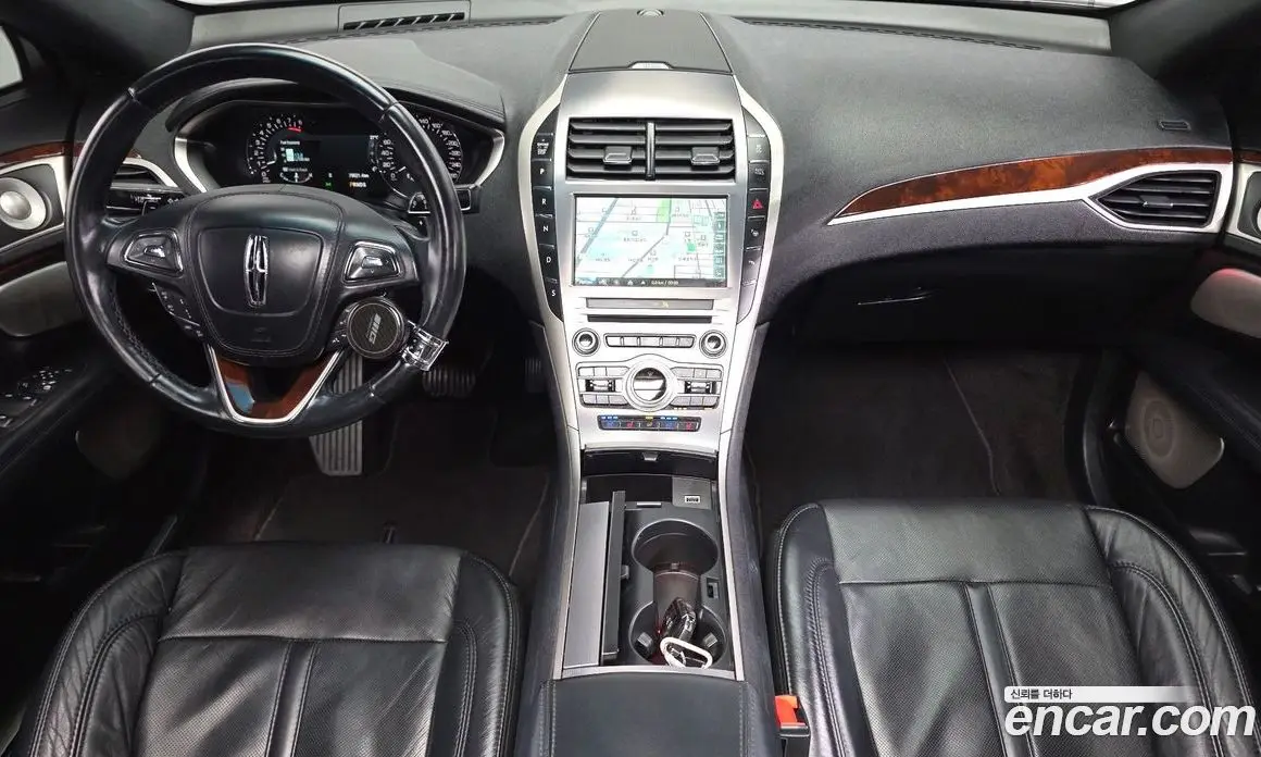 Lincoln MKZ 2016 2.0 автомат (гидро), фото 7 Lincoln MKZ 2016 2.0 автомат (гидро), фото 7