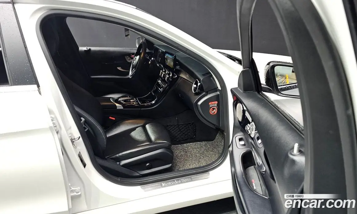 Mercedes-Benz C-Class 2019 2.0 автомат (гидро), фото 12 Mercedes-Benz C-Class 2019 2.0 автомат (гидро), фото 12