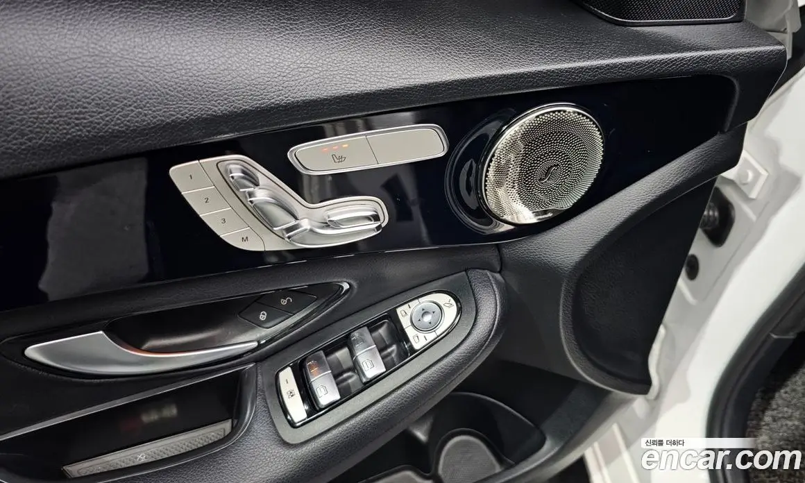 Mercedes-Benz C-Class 2019 2.0 автомат (гидро), фото 17 Mercedes-Benz C-Class 2019 2.0 автомат (гидро), фото 17