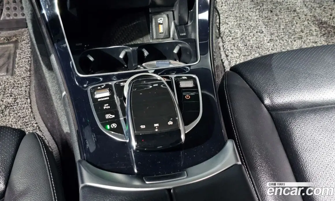 Mercedes-Benz C-Class 2019 2.0 автомат (гидро), фото 18 Mercedes-Benz C-Class 2019 2.0 автомат (гидро), фото 18