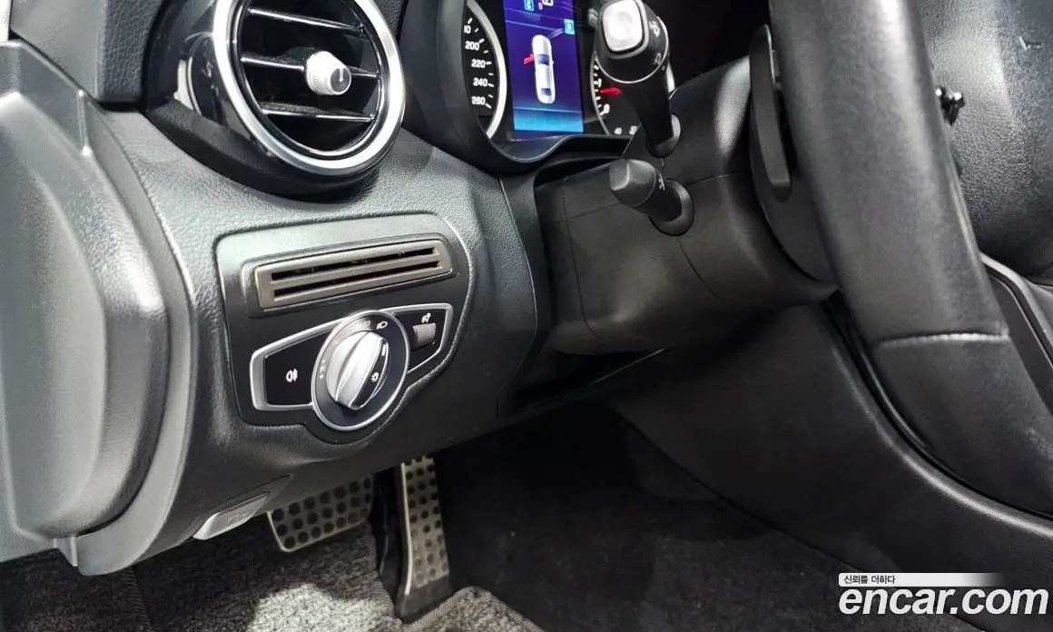 Mercedes-Benz C-Class 2019 2.0 автомат (гидро), фото 19 Mercedes-Benz C-Class 2019 2.0 автомат (гидро), фото 19