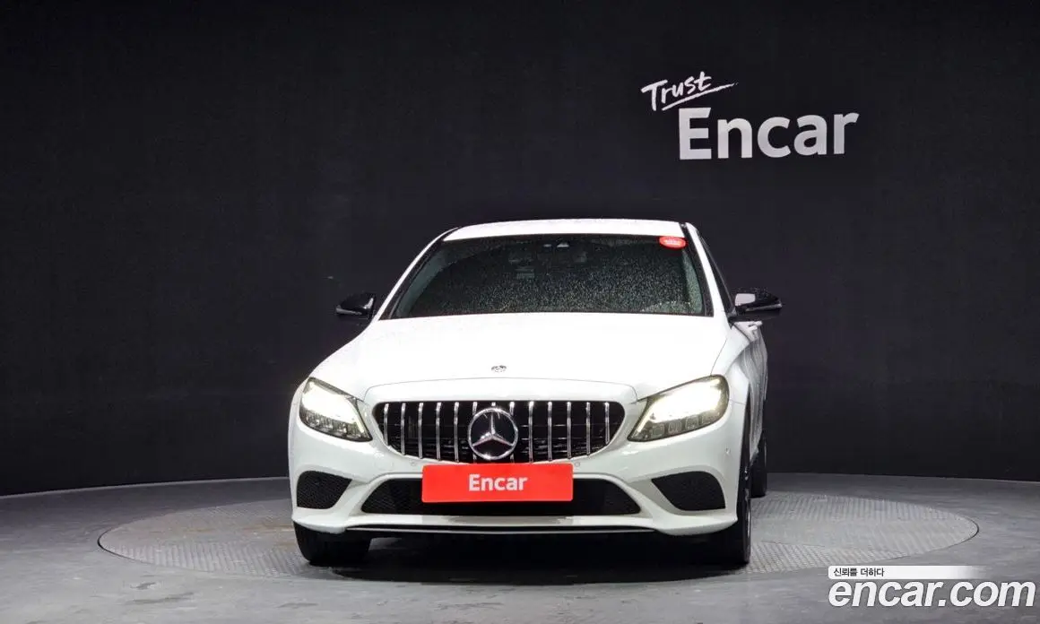 Mercedes-Benz C-Class 2019 2.0 автомат (гидро), фото 3 Mercedes-Benz C-Class 2019 2.0 автомат (гидро), фото 3