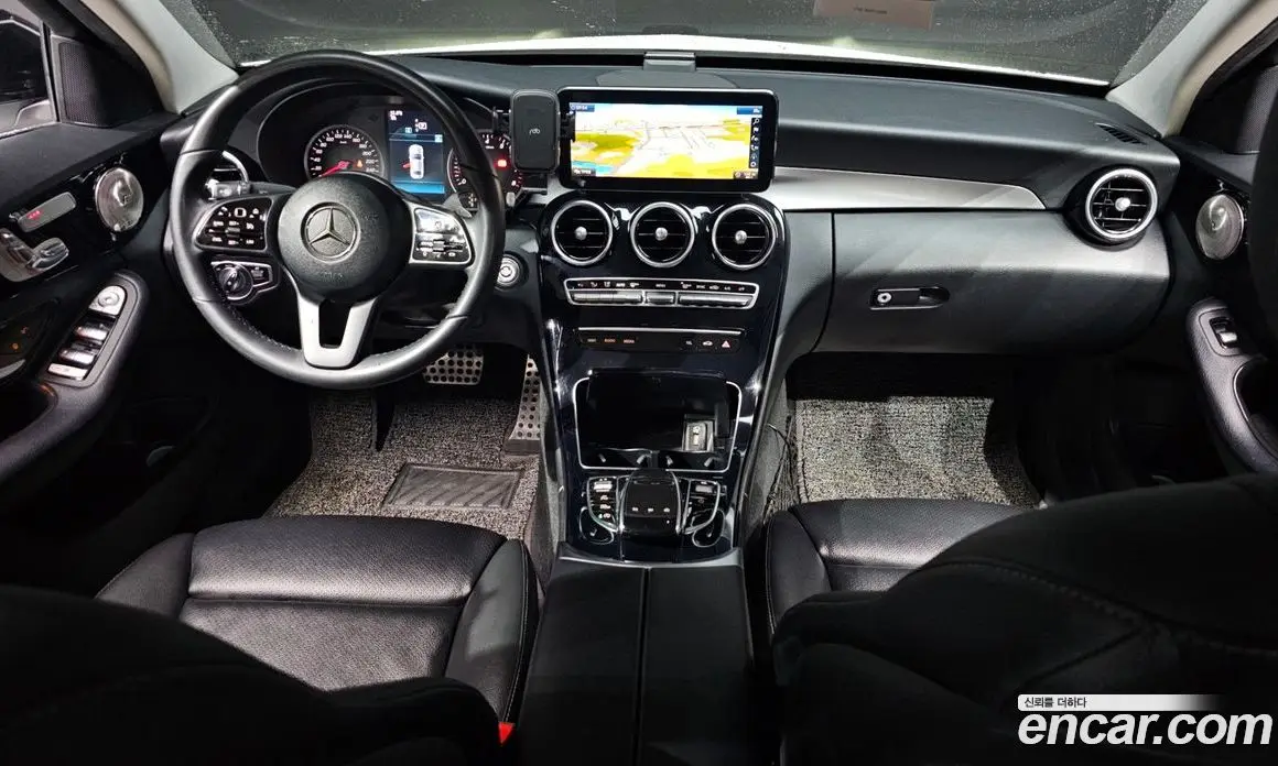 Mercedes-Benz C-Class 2019 2.0 автомат (гидро), фото 7 Mercedes-Benz C-Class 2019 2.0 автомат (гидро), фото 7