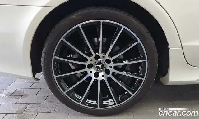 Mercedes-Benz CLS-Class 2017 2.1 автомат (гидро), миниатюра 5 Mercedes-Benz CLS-Class 2017 2.1 автомат (гидро), миниатюра 5