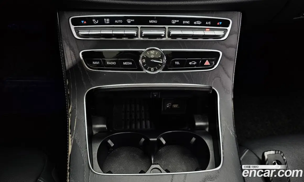 Mercedes-Benz E-Class 2018 2.0 автомат (гидро), фото 16 Mercedes-Benz E-Class 2018 2.0 автомат (гидро), фото 16