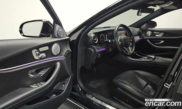 Mercedes-Benz E-Class 2018 2.0 автомат (гидро), миниатюра 10 Mercedes-Benz E-Class 2018 2.0 автомат (гидро), миниатюра 10