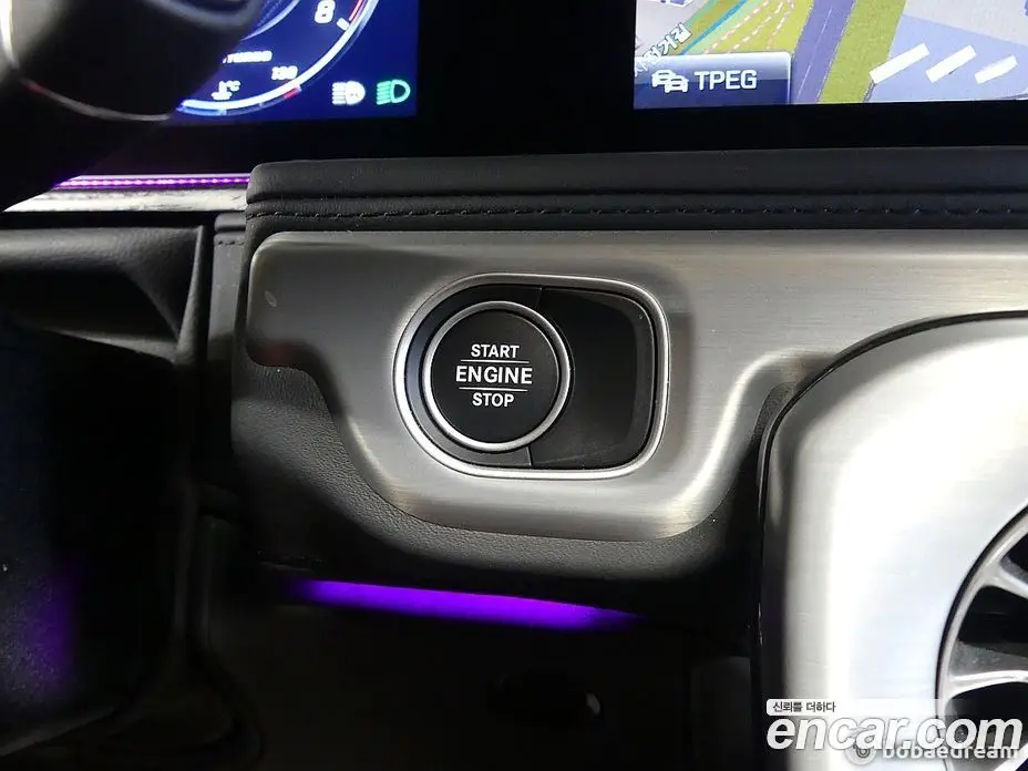 Mercedes-Benz G-Class 2024 4.0 автомат (гидро), фото 15