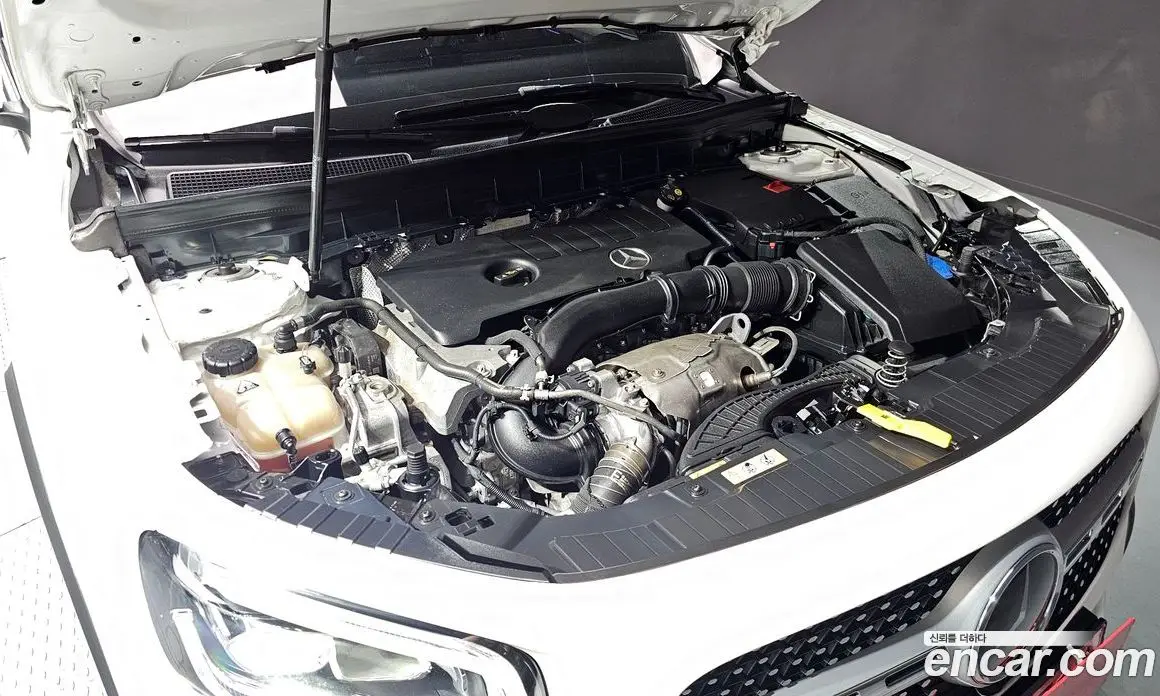 Mercedes-Benz GLB-Class 2022 2.0 автомат (гидро), фото 6 Mercedes-Benz GLB-Class 2022 2.0 автомат (гидро), фото 6
