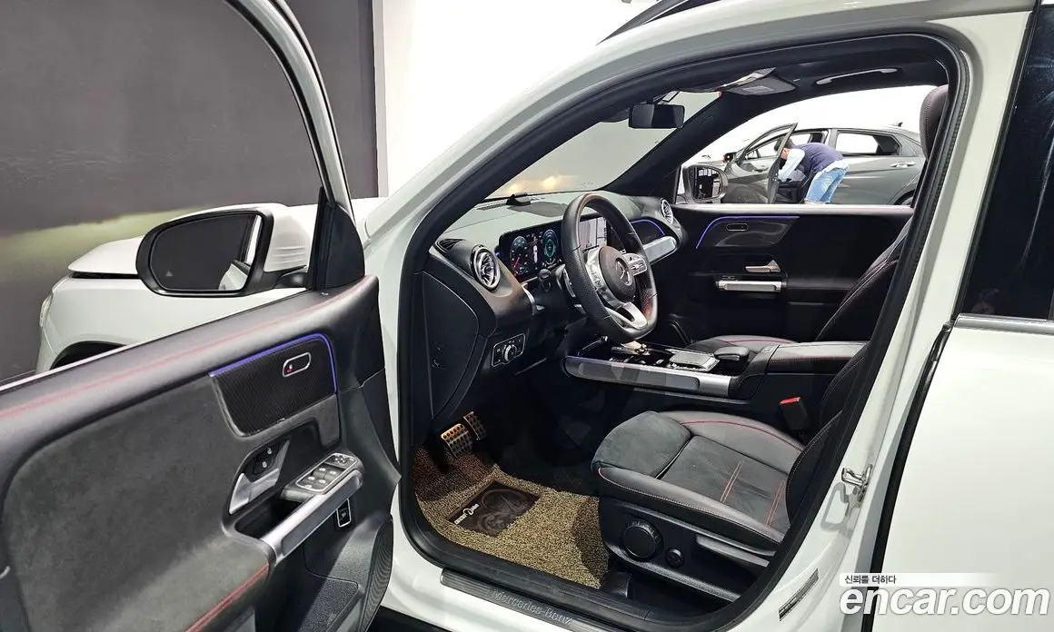Mercedes-Benz GLB-Class 2022 2.0 автомат (гидро), фото 10 Mercedes-Benz GLB-Class 2022 2.0 автомат (гидро), фото 10