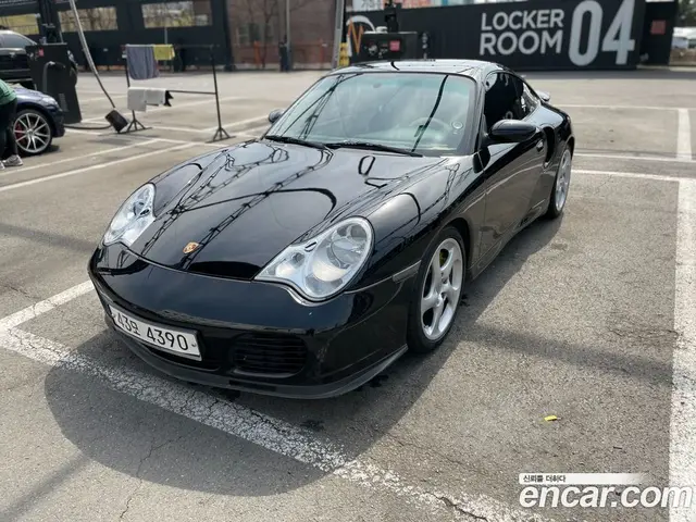Porsche 911, 2005, 97 000 км