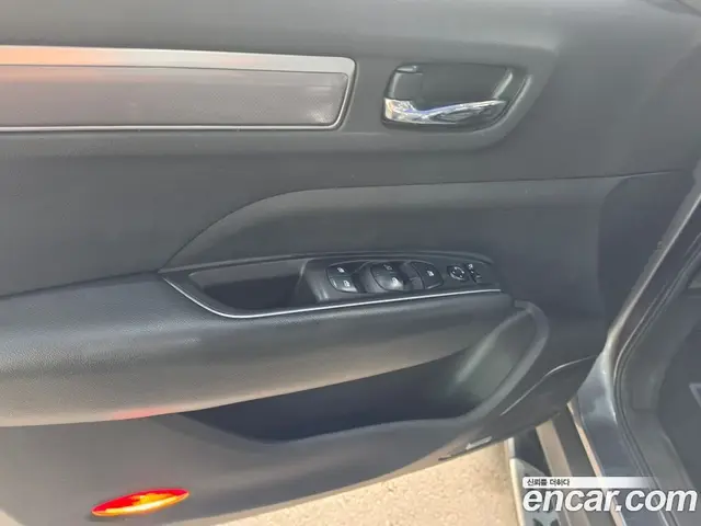 Renault (Samsung) QM6 2018 2.0 автомат (гидро), миниатюра 10 Renault (Samsung) QM6 2018 2.0 автомат (гидро), миниатюра 10