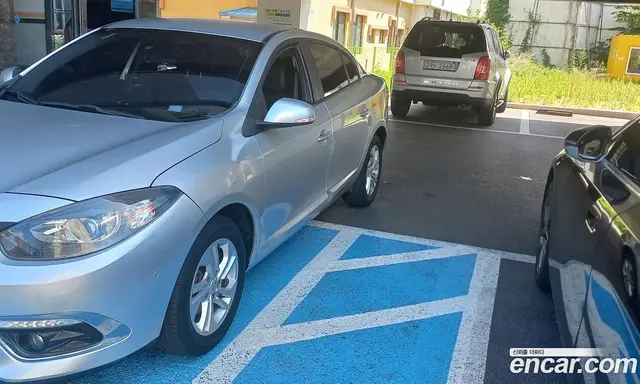 Renault (Samsung) SM3 2017 1.6 автомат (гидро), миниатюра 2 Renault (Samsung) SM3 2017 1.6 автомат (гидро), миниатюра 2