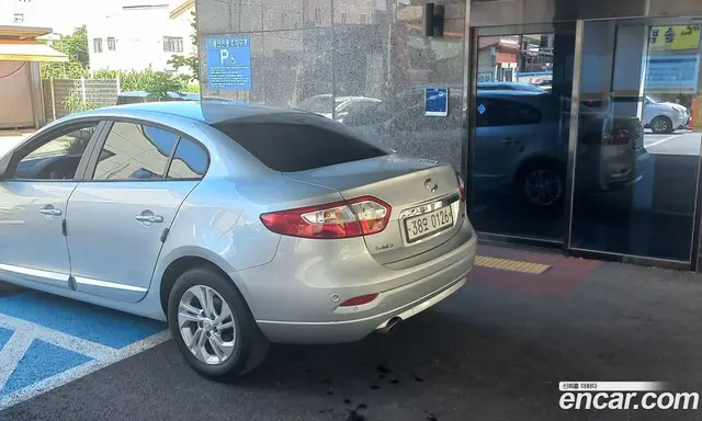 Renault (Samsung) SM3 2017 1.6 автомат (гидро), миниатюра 3 Renault (Samsung) SM3 2017 1.6 автомат (гидро), миниатюра 3