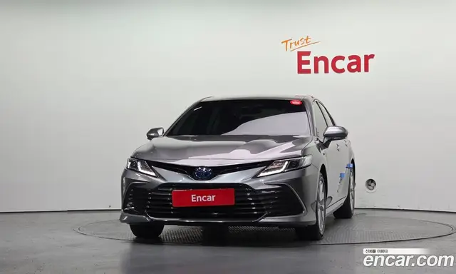 Toyota Camry 2023 2.5 автомат (гидро), миниатюра 3