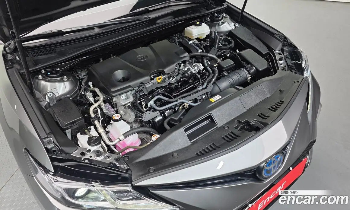 Toyota Camry 2023 2.5 автомат (гидро), фото 6