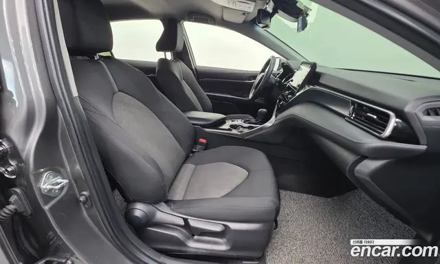 Toyota Camry 2023 2.5 автомат (гидро), миниатюра 10