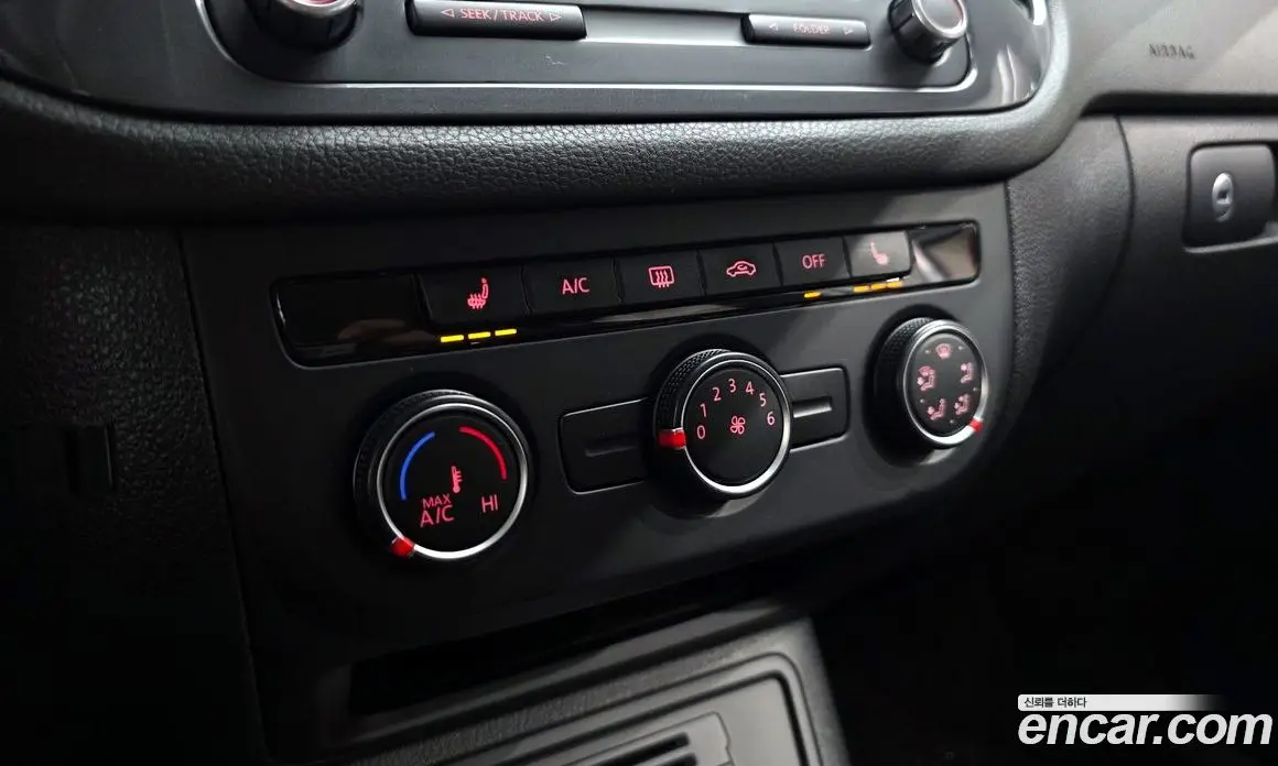 Volkswagen Tiguan 2015 2.0 автомат (гидро), фото 16