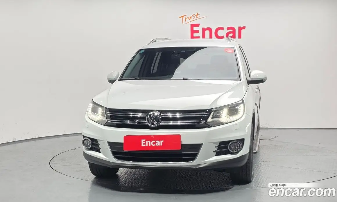 Volkswagen Tiguan 2015 2.0 автомат (гидро), фото 3