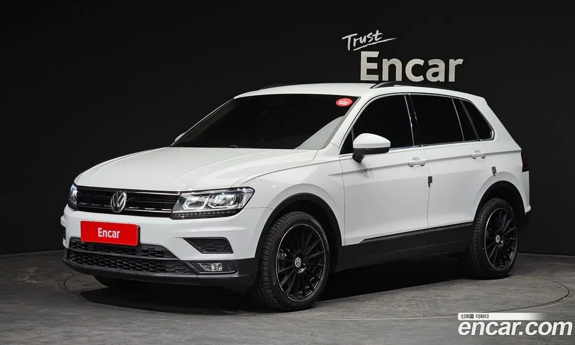 Volkswagen Tiguan 2018 2.0 автомат (гидро), фото 1 Volkswagen Tiguan 2018 2.0 автомат (гидро), фото 1