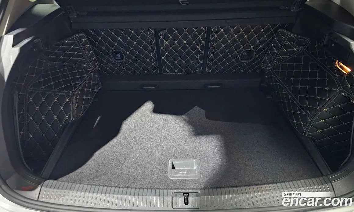 Volkswagen Tiguan 2018 2.0 автомат (гидро), фото 16 Volkswagen Tiguan 2018 2.0 автомат (гидро), фото 16