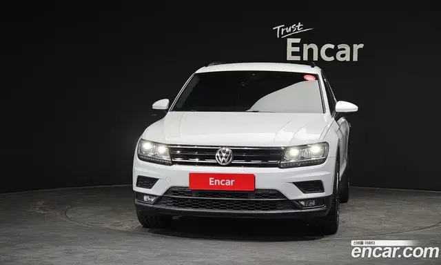 Volkswagen Tiguan 2018 2.0 автомат (гидро), миниатюра 3 Volkswagen Tiguan 2018 2.0 автомат (гидро), миниатюра 3