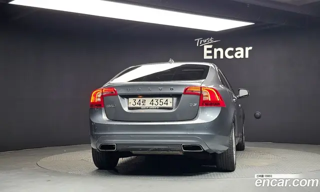 Volvo S60 2018 2.0 автомат (гидро), миниатюра 4 Volvo S60 2018 2.0 автомат (гидро), миниатюра 4