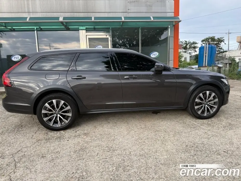 Volvo V90 2025 2.0 автомат (гидро), фото 3