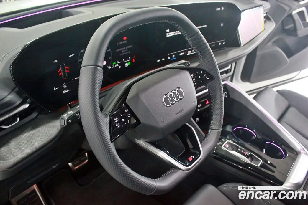 Audi Q5 2025 2.0 автомат (гидро), фото 11