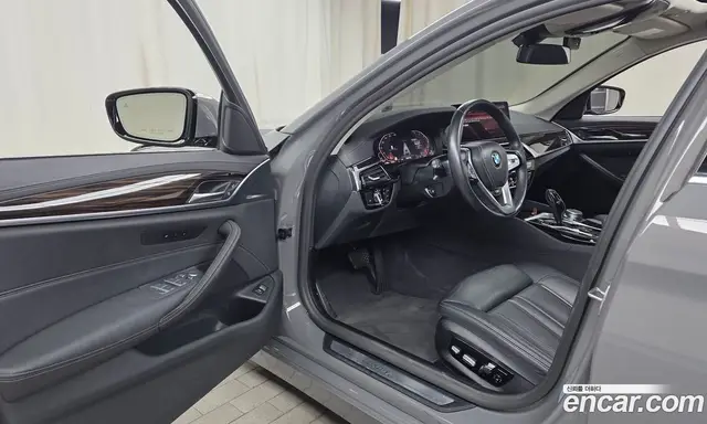 BMW 5 серия 2021 2.0 автомат (гидро), миниатюра 10