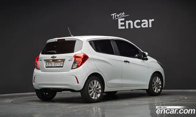 Chevrolet Spark 2016 1.0 автомат (гидро), миниатюра 2