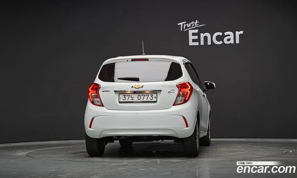 Chevrolet Spark 2016 1.0 автомат (гидро), фото 4
