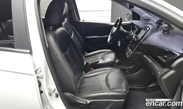 Chevrolet Spark 2016 1.0 автомат (гидро), миниатюра 10