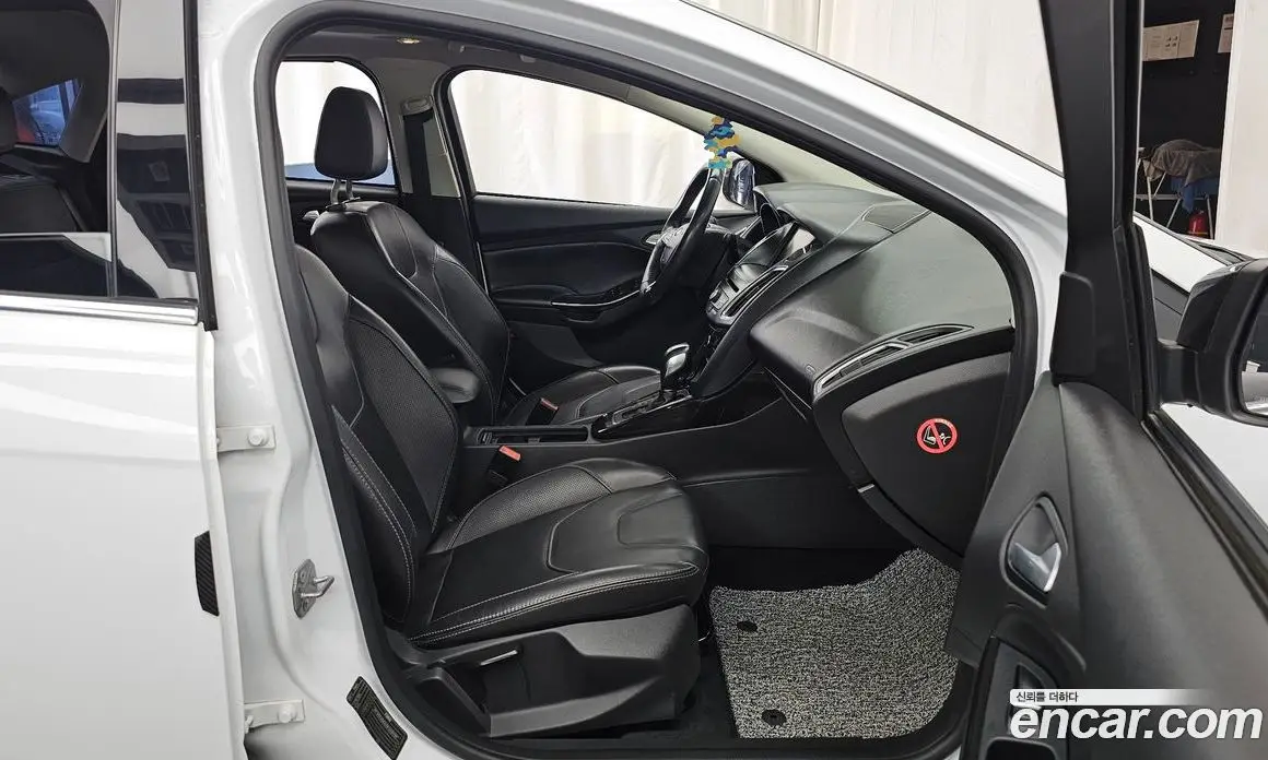 Ford Focus 2016 1.5 автомат (гидро), фото 11