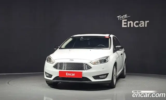 Ford Focus 2016 1.5 автомат (гидро), миниатюра 3