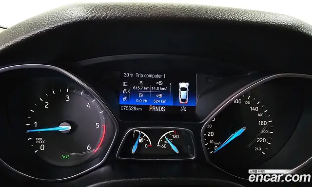 Ford Focus 2016 1.5 автомат (гидро), миниатюра 8