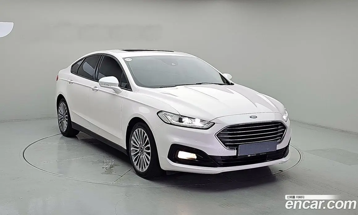 Ford Mondeo 2019 2.0 автомат (гидро), фото 3