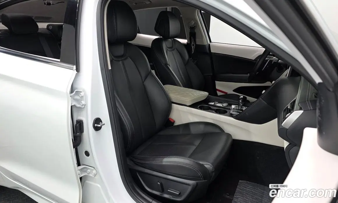 Genesis G70 2020 2.0 автомат (гидро), фото 10 Genesis G70 2020 2.0 автомат (гидро), фото 10